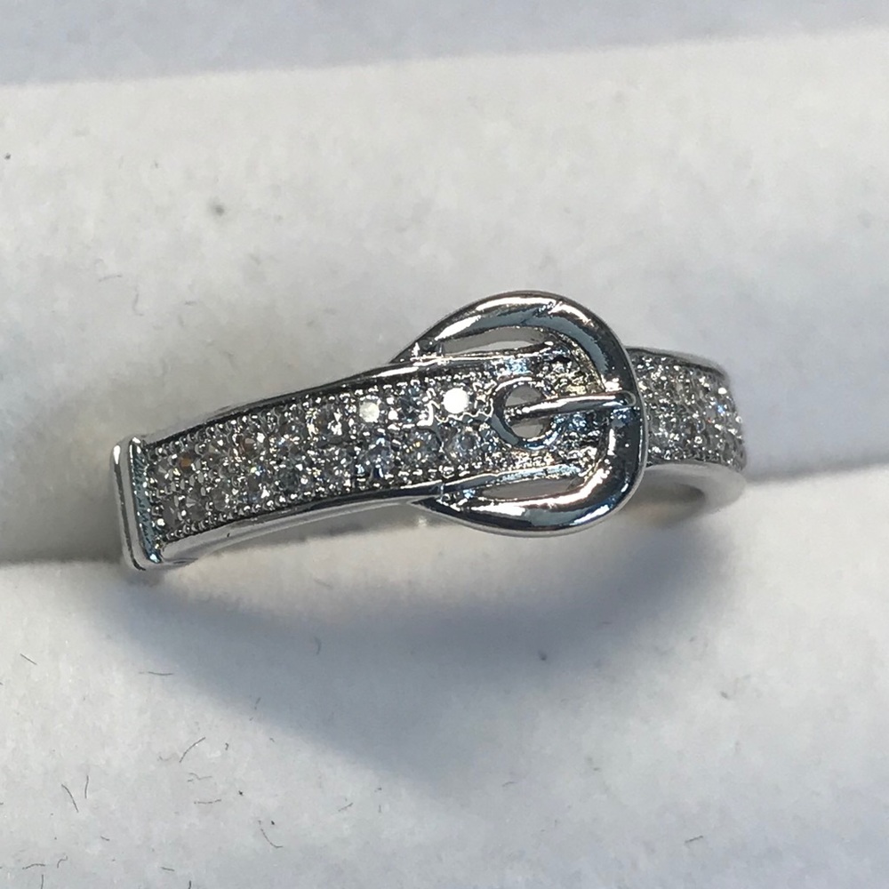 Size 6.5, “Diamond" Belt Ring